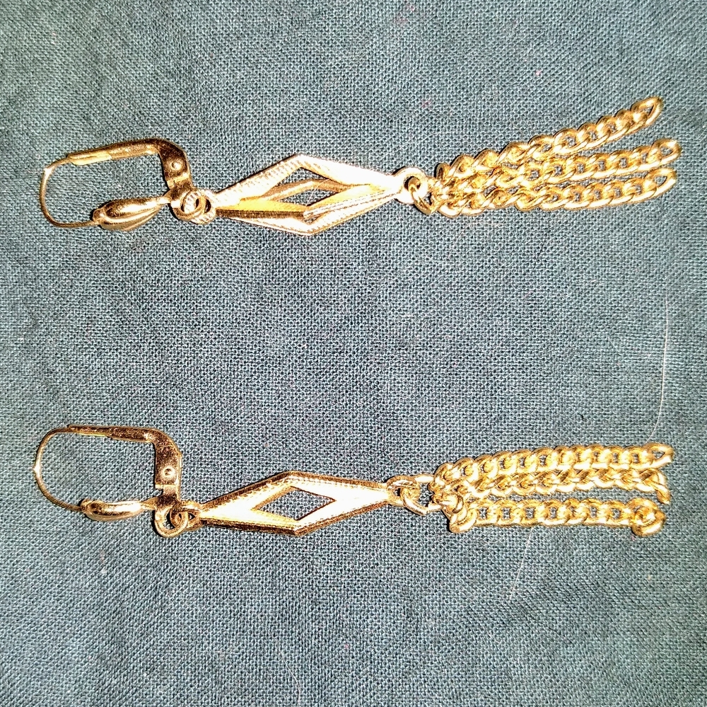 Monet , Vintage costume  jewelry earings